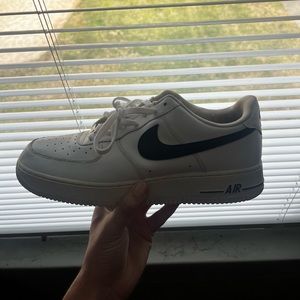 Nike Air Force 1 '07 White and Balck